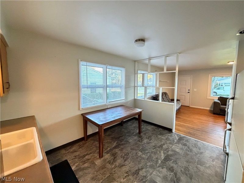 676 Lucille Drive, Elyria, OH 44035 Photo 5
