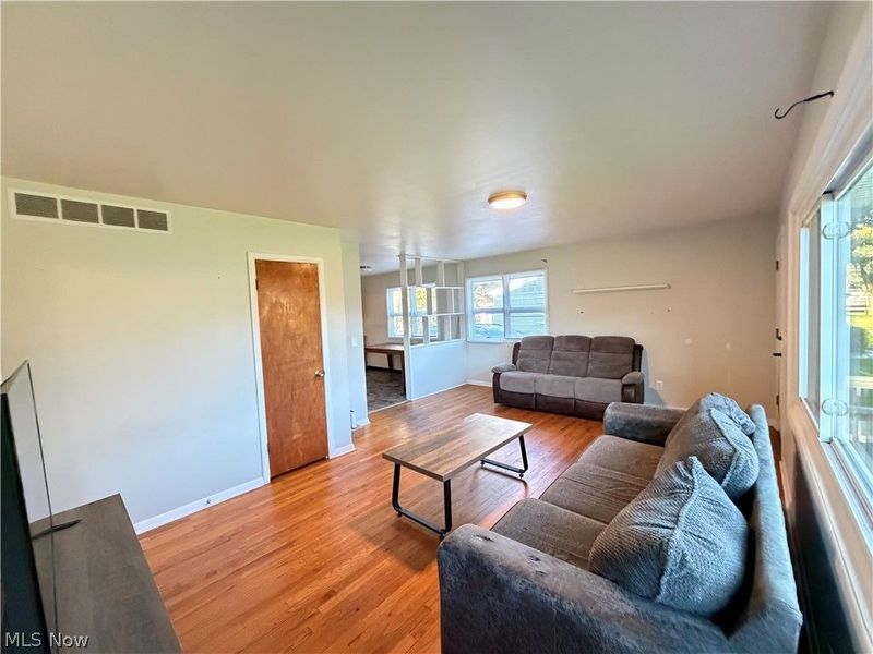 676 Lucille Drive, Elyria, OH 44035 Photo 7