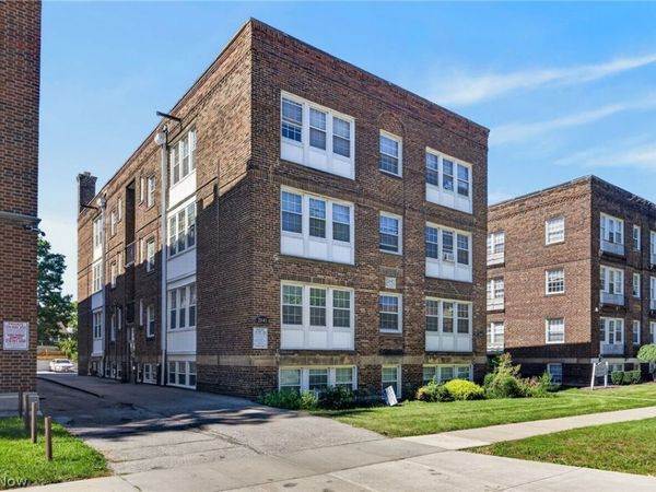 2646 N Moreland Boulevard , Cleveland, OH 44120