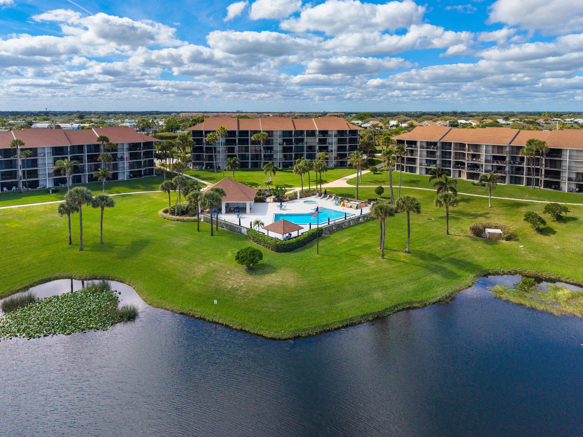 601 S Seas Drive, Unit 204, Jupiter, FL 33477 Photo