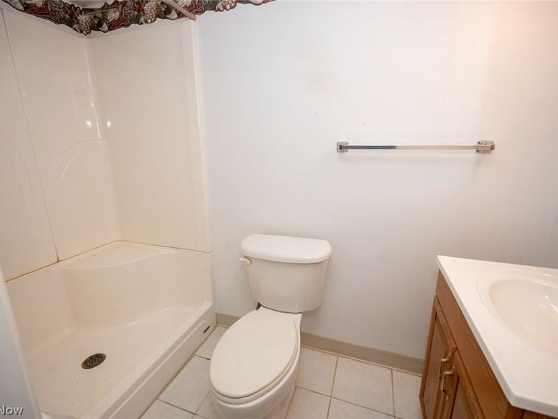 5252 Karen Isle Drive, Willoughby, OH 44094 Photo 12