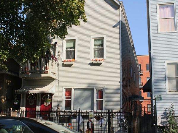 2834 W Fletcher Street , Unit 2R, Chicago, IL 60618