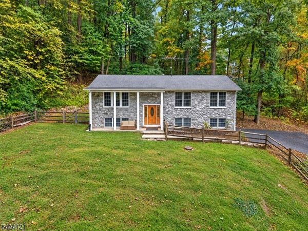 260 Turkey Hill Rd, Bethlehem, NJ 08804