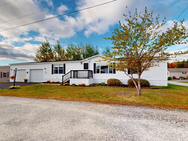 1 Palm Drive, Norway, ME 04268