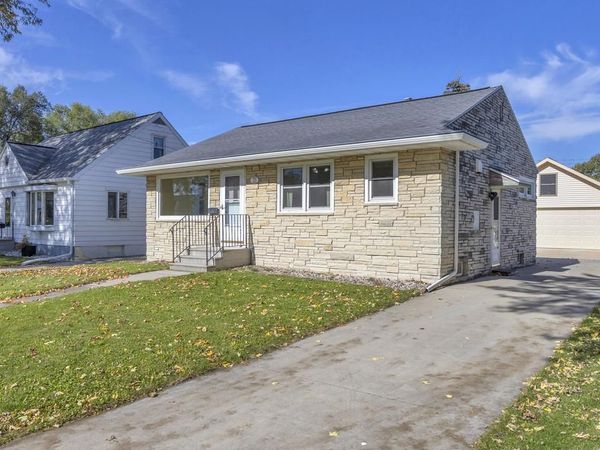 371 17th STREET, Fond Du Lac, WI 54935