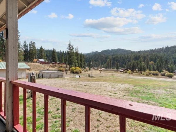 3487 Banks Lowman Rd, Lowman, ID 83637