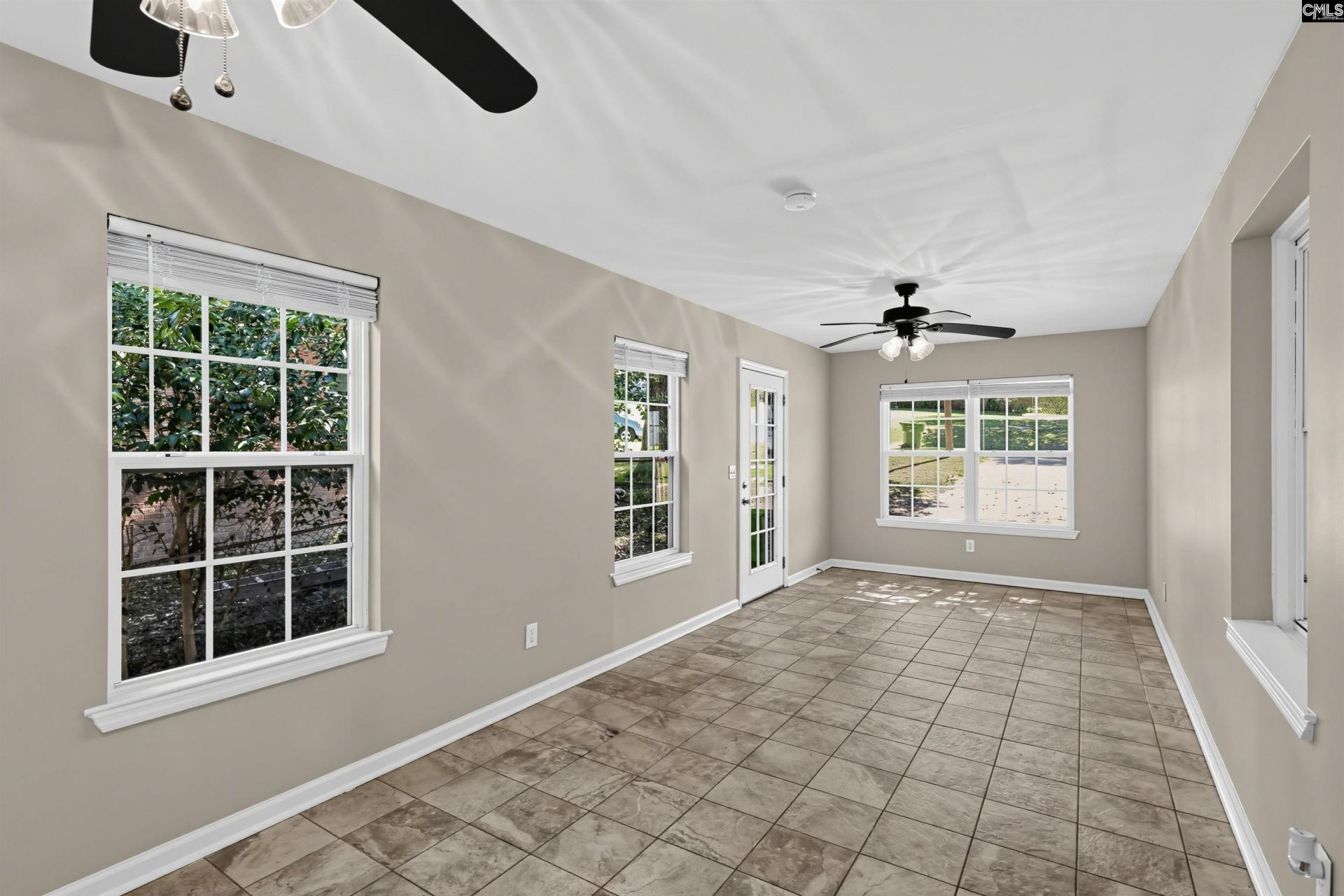 525 Scarsdale Drive  Photo 29