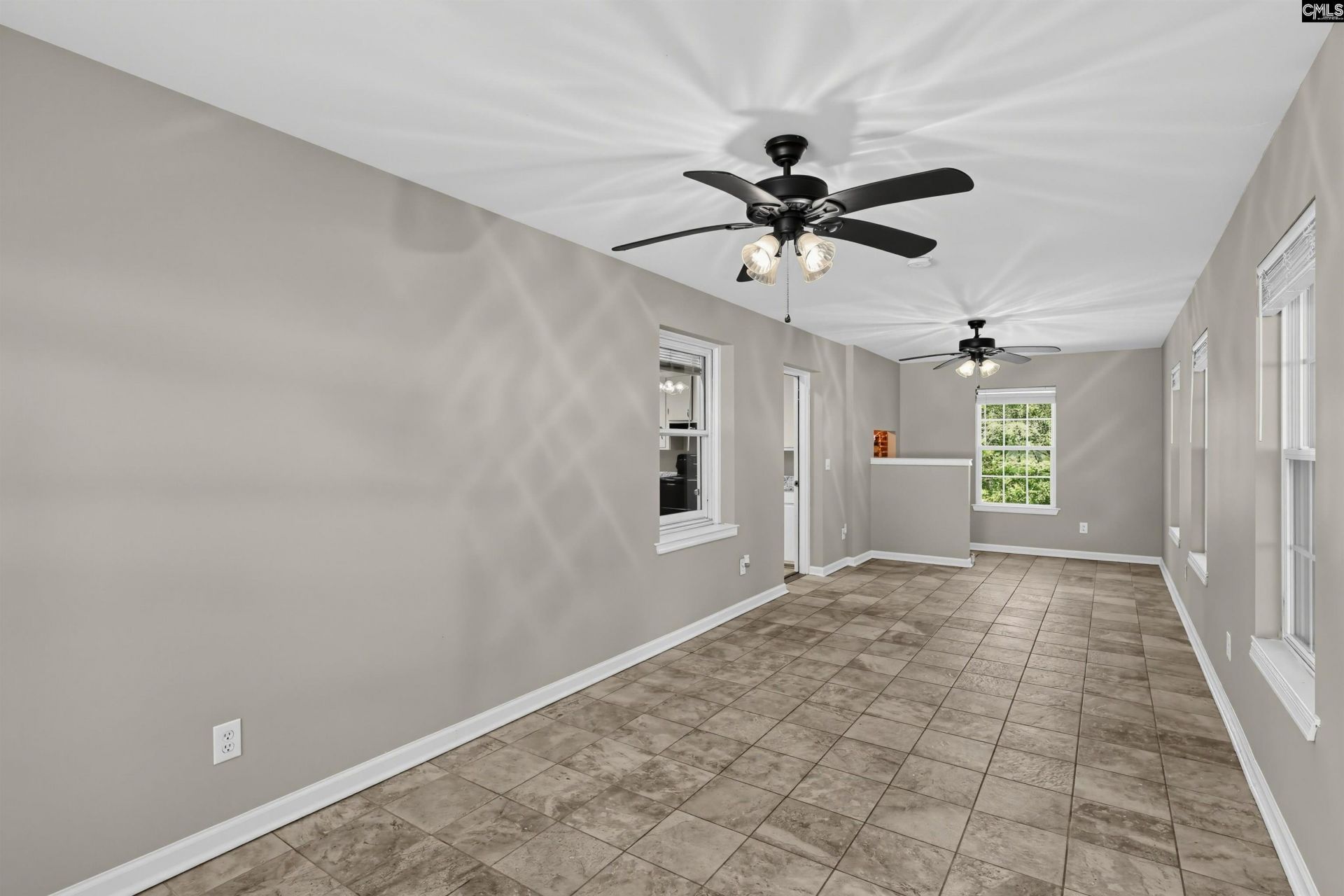 525 Scarsdale Drive  Photo 31