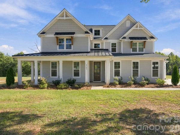 8704 Sherrills Ford Road, Sherrills Ford, NC 28673