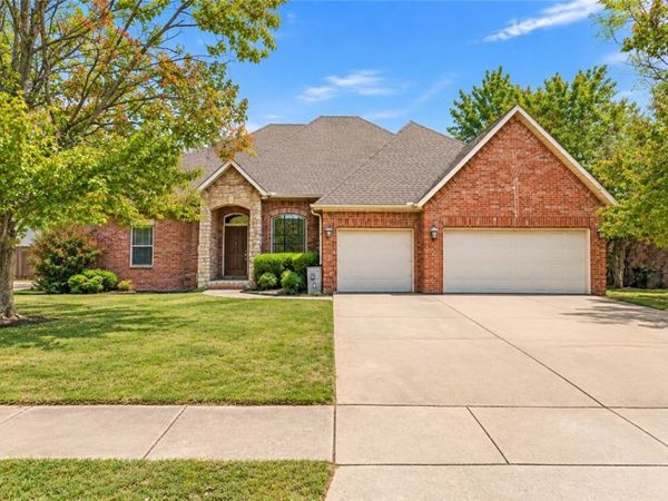 4506 Flagstick Drive , Fayetteville, AR 72704