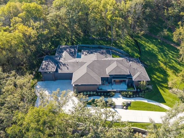 23303 K Plaza, Elkhorn, NE 68022