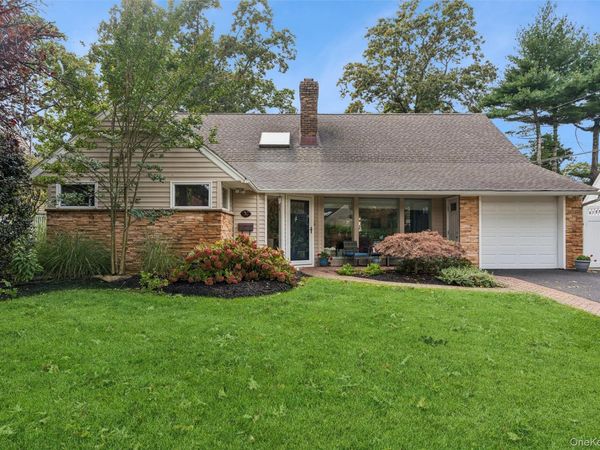 30 Range Drive , Merrick, NY 11566