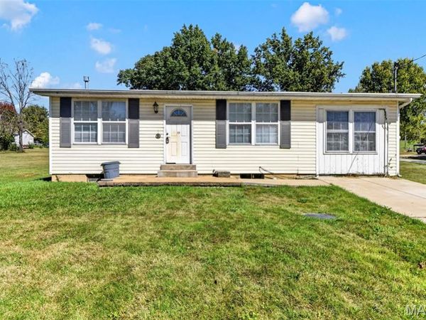 1067 N Shore Drive, Catawissa, MO 63015