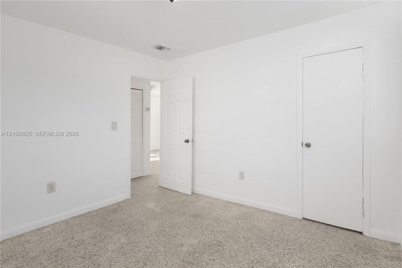 1251 NW 59th St , Unit 2, Miami, FL 33142 Photo
