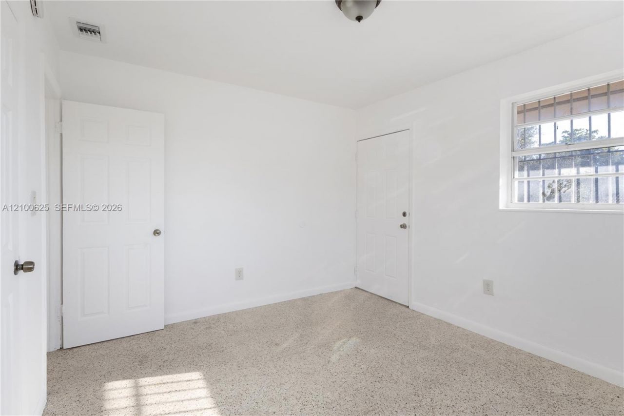 1251 NW 59th St , Unit 2, Miami, FL 33142 Photo