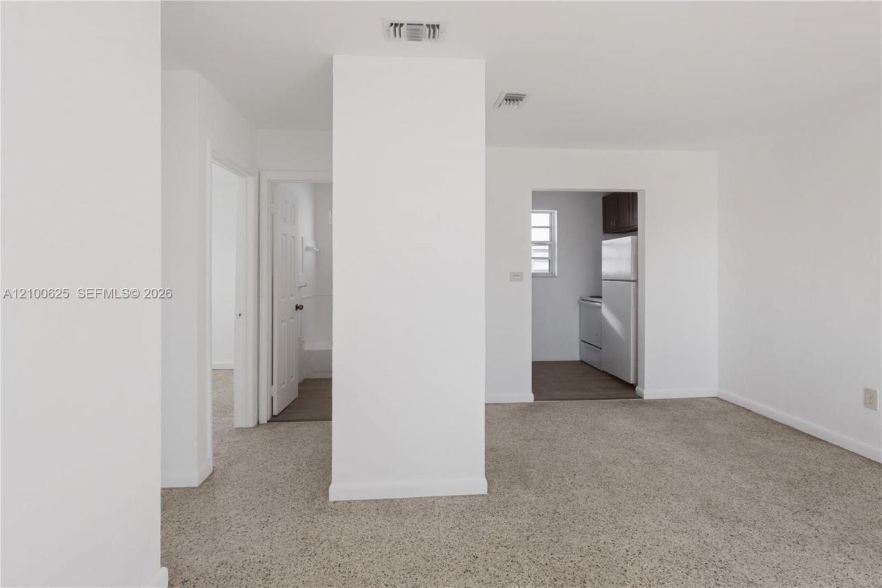 1251 NW 59th St , Unit 2, Miami, FL 33142 Photo