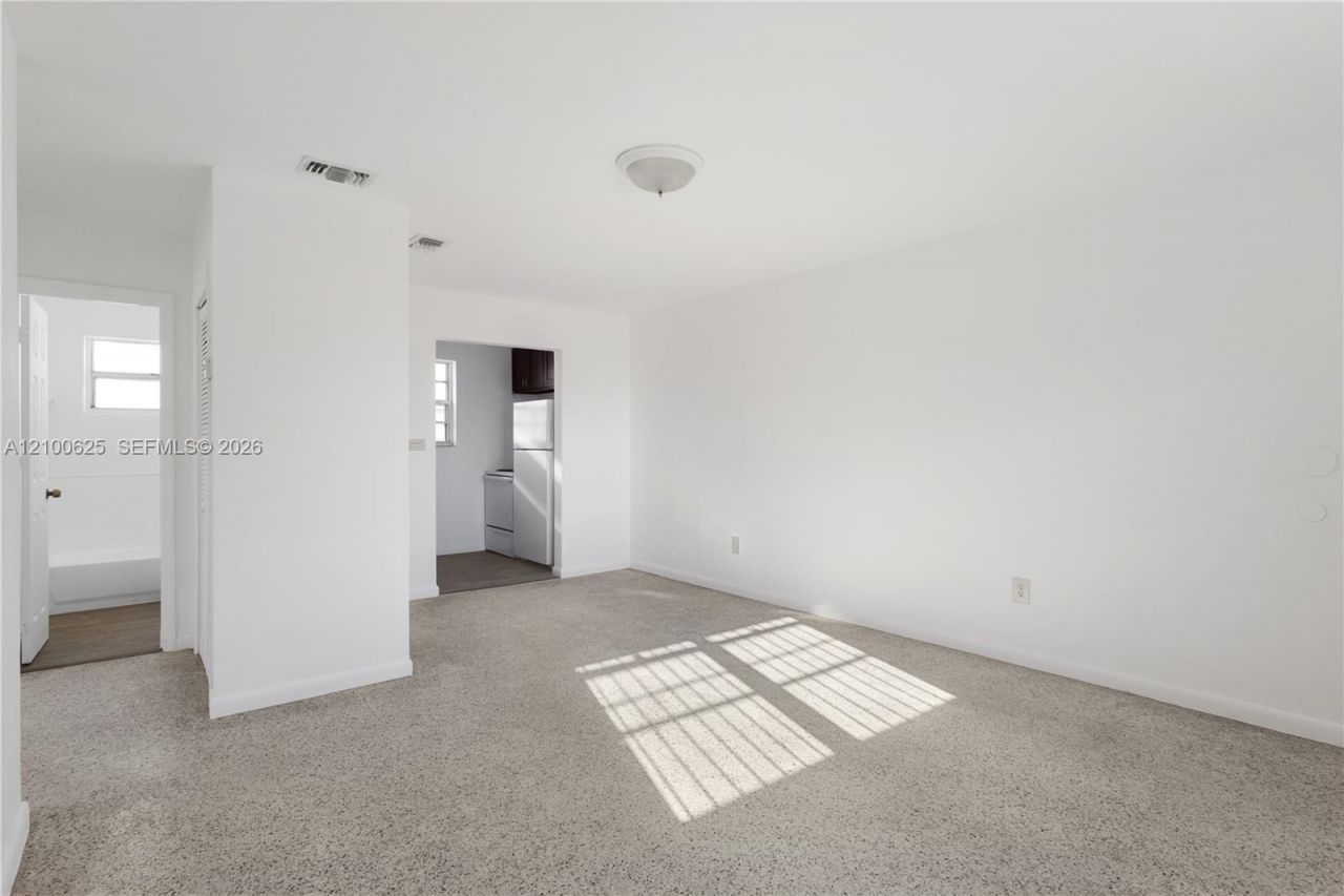 1251 NW 59th St , Unit 2, Miami, FL 33142 Photo