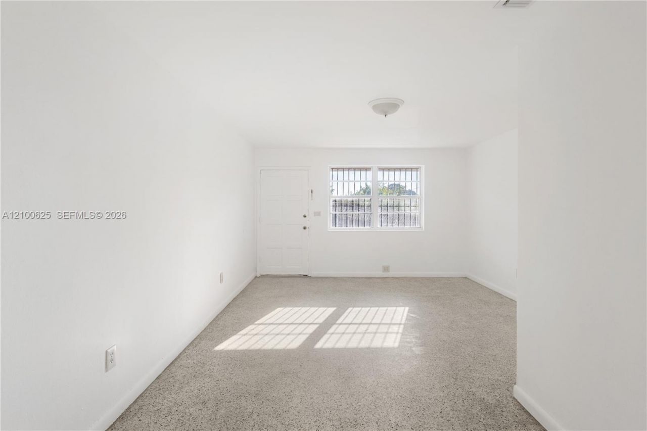 1251 NW 59th St , Unit 2, Miami, FL 33142 Photo