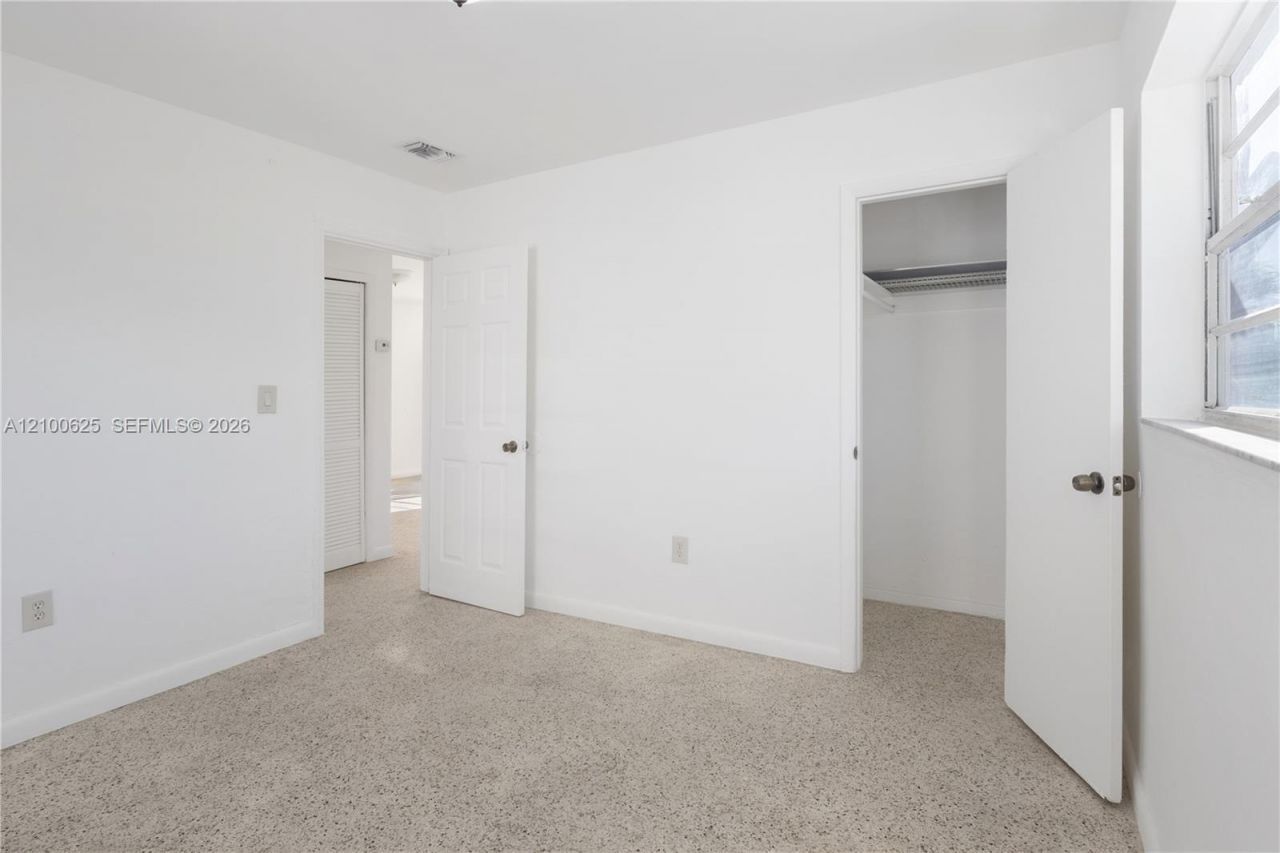 1251 NW 59th St , Unit 2, Miami, FL 33142 Photo