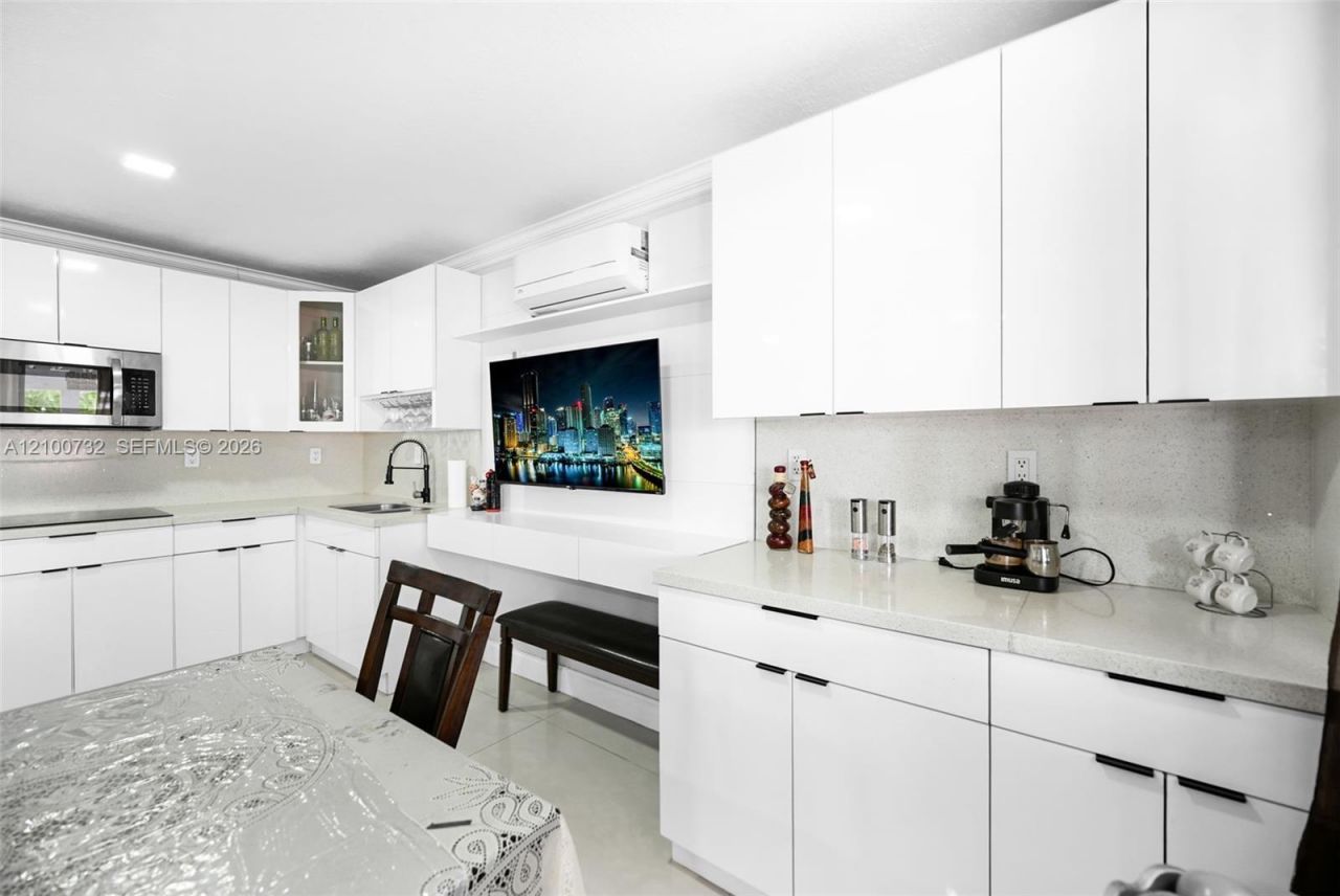 1271 W 79th St , Hialeah, FL 33014 Photo