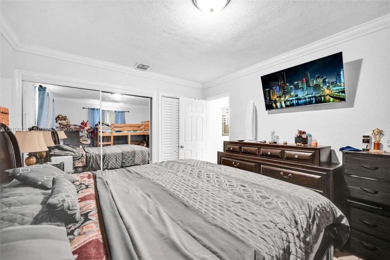 1271 W 79th St , Hialeah, FL 33014 Photo