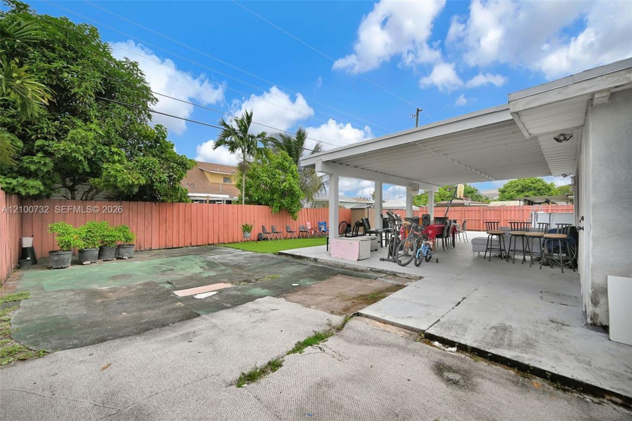 1271 W 79th St , Hialeah, FL 33014 Photo