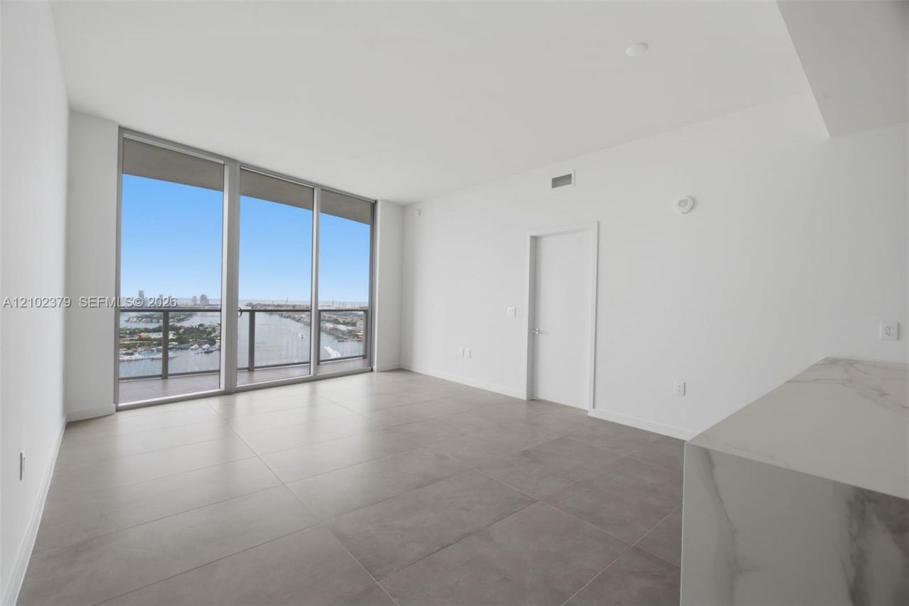 1400 Biscayne Blvd , Unit 3803, Miami, FL 33132 Photo
