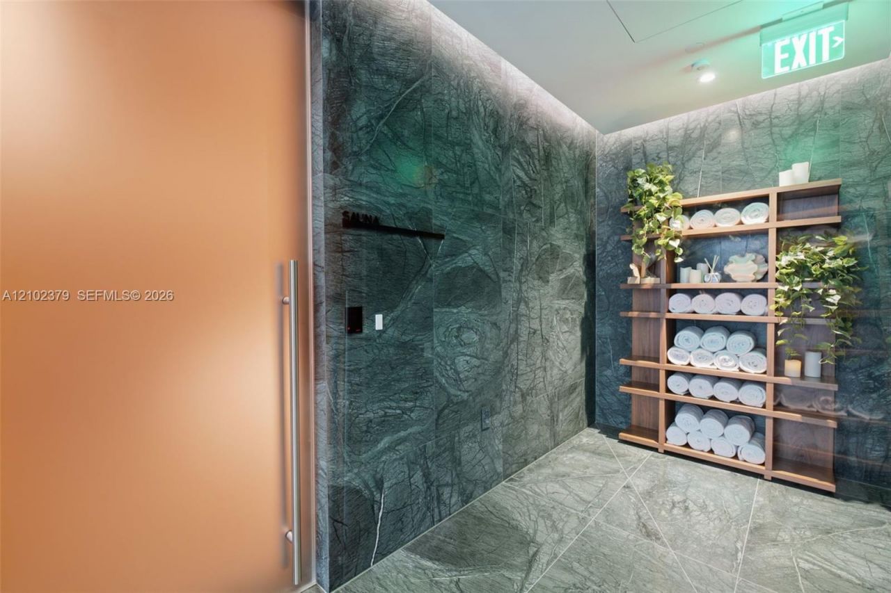 1400 Biscayne Blvd , Unit 3803, Miami, FL 33132 Photo