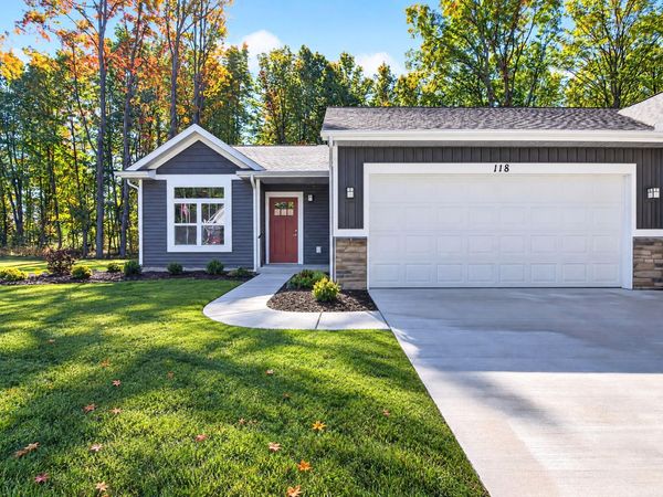 118 Creek Drive, Unit 37, Hart, MI 49420