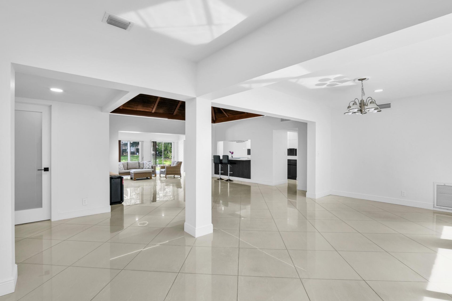 5707 White Hickory Circle, Tamarac, FL 33319 Photo
