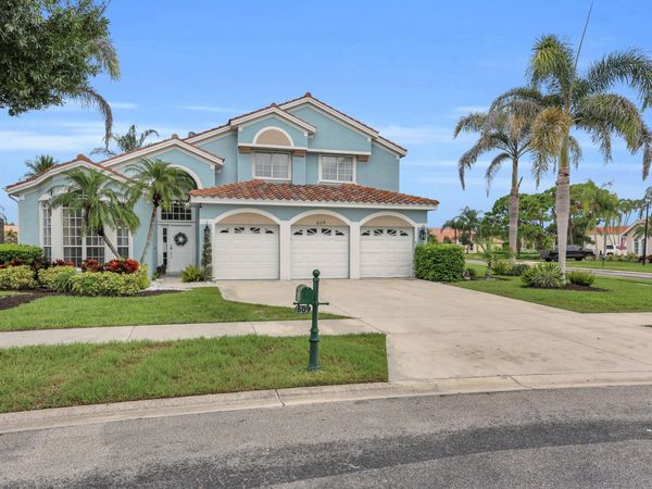 609 SW ROMORA BAY, Port St. Lucie, FL 34986