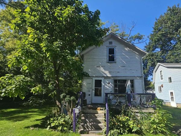 502 Regent Street, Lansing, MI 48912