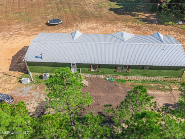 4678 Mississippi 43, Canton, MS 39046