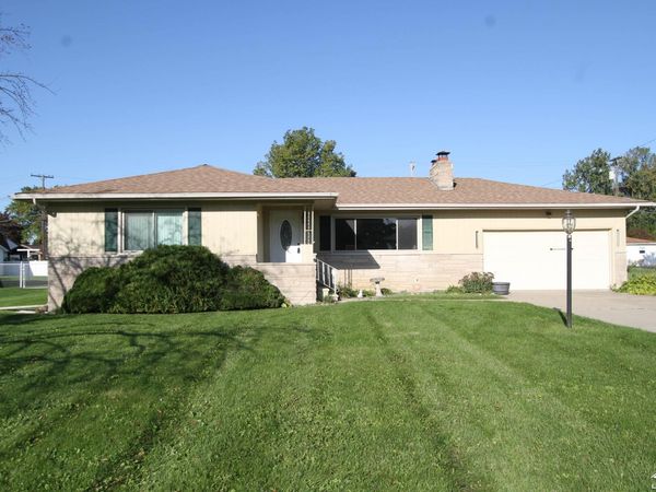 524 Concetta Drive, Monroe, MI 48161