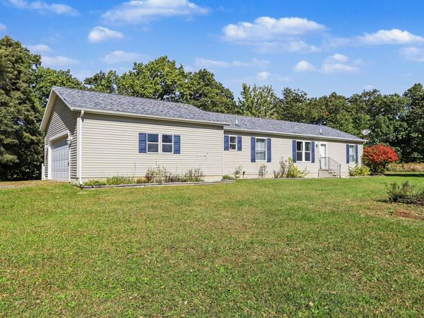 55443 Baer Road, Mendon, MI 49072