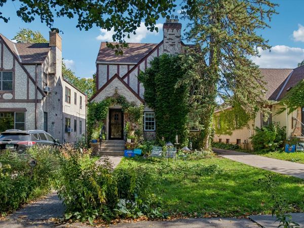 4331 Chowen Avenue S, Minneapolis, MN 55410