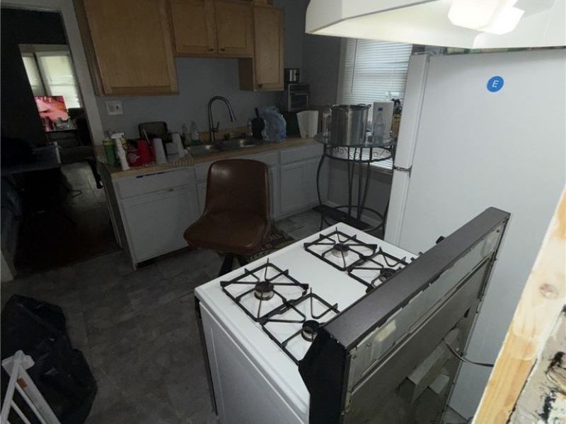 10555 Remington Avenue, Cleveland, OH 44108 Photo 2