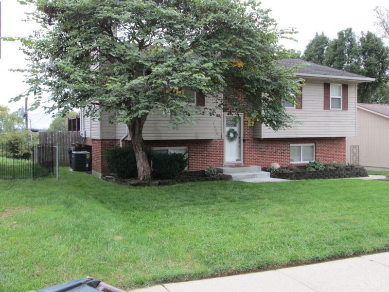 4830 Caprice Drive, Middletown, OH 45044 Photo 1