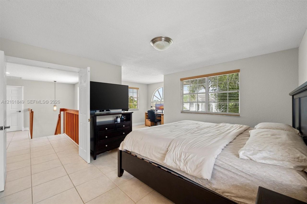 17426 NW 7th St , Pembroke Pines, FL 33029 Photo
