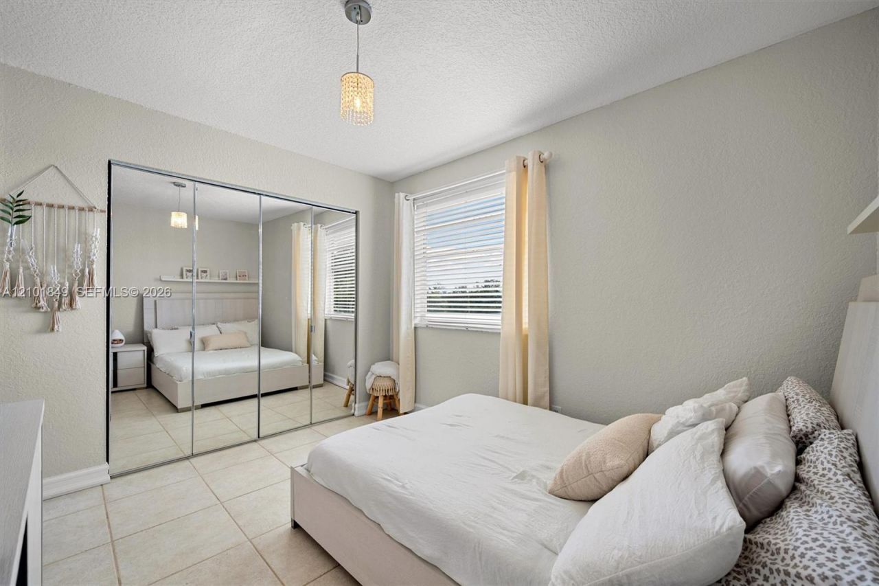 17426 NW 7th St , Pembroke Pines, FL 33029 Photo