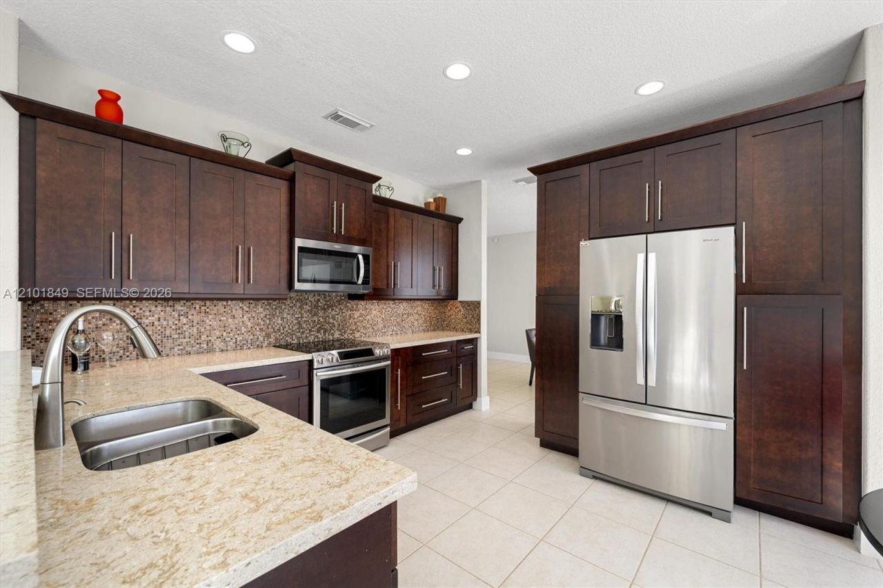 17426 NW 7th St , Pembroke Pines, FL 33029 Photo
