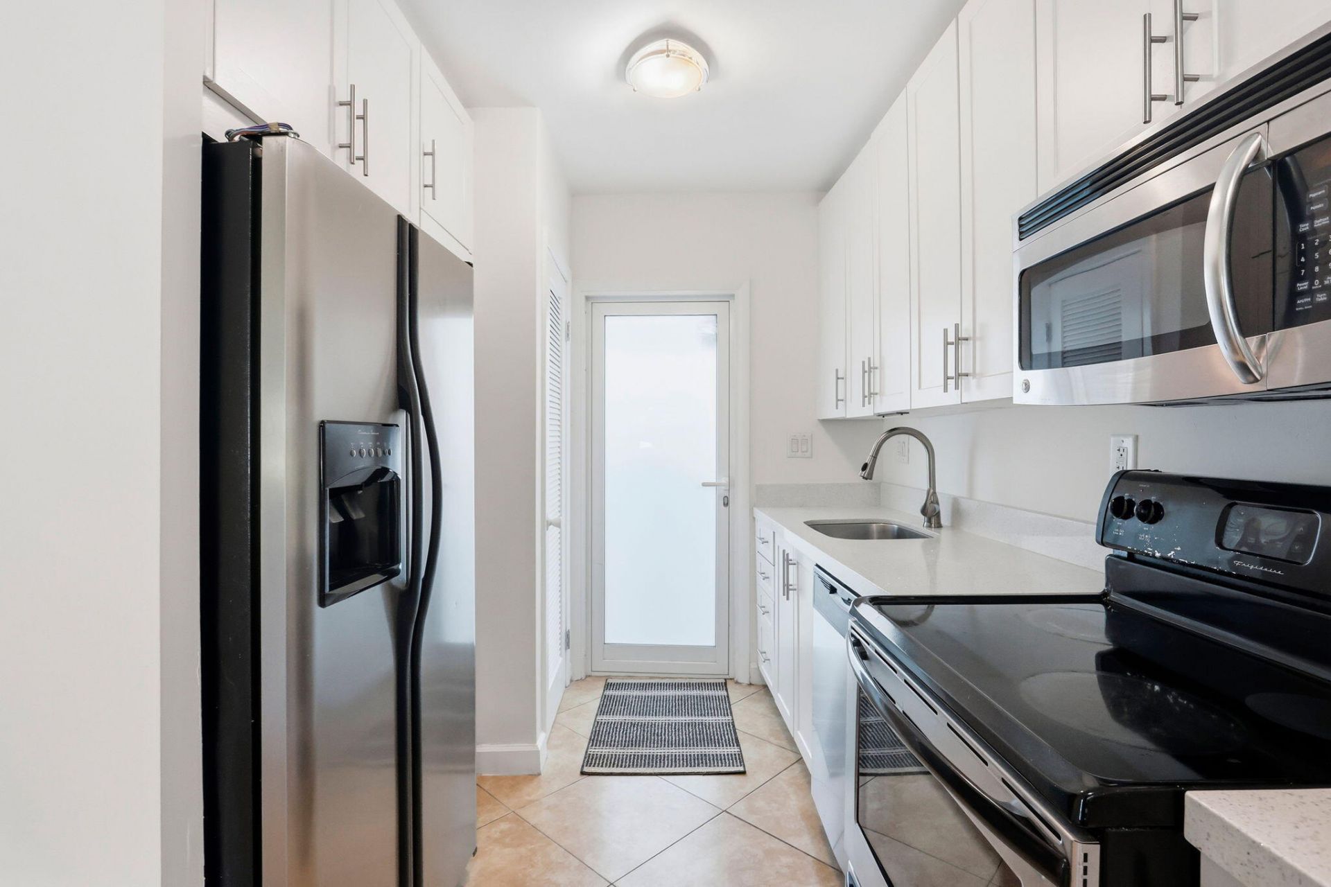 3250 NE 28th Street, Unit 104, Fort Lauderdale, FL 33308 Photo