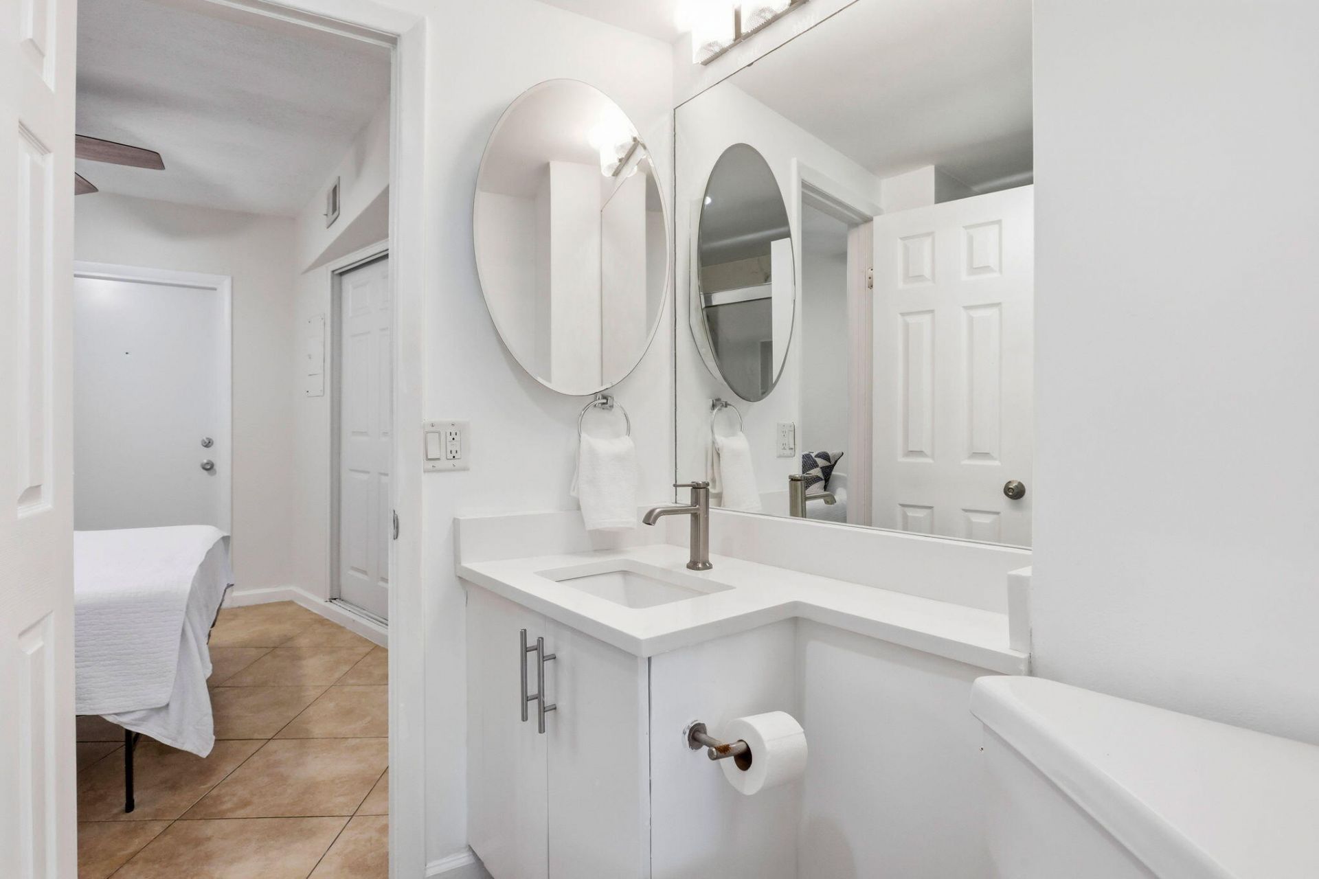 3250 NE 28th Street, Unit 104, Fort Lauderdale, FL 33308 Photo