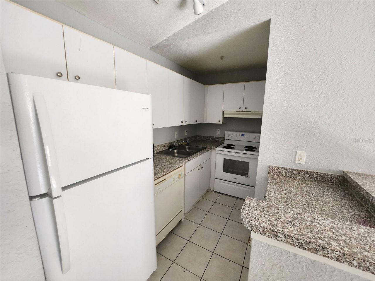 6372 Raleigh Street , Unit 1913, Orlando, FL 32835 Photo