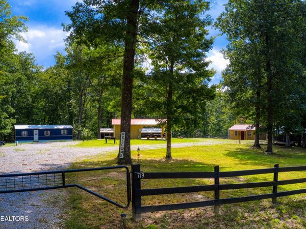 719 Spruce Creek Drive, Jamestown, TN 38556
