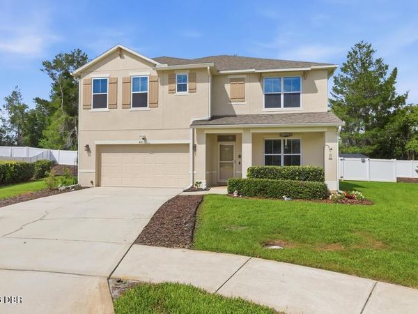 831 Oak Hollow Loop, DeLand, FL 32724