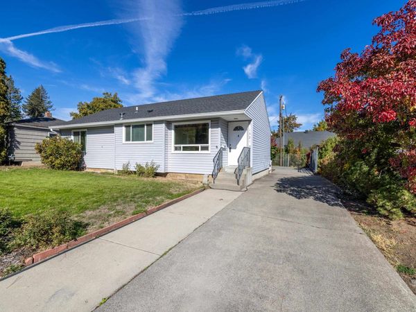 1321 E 33rd Ave, Spokane, WA 99203