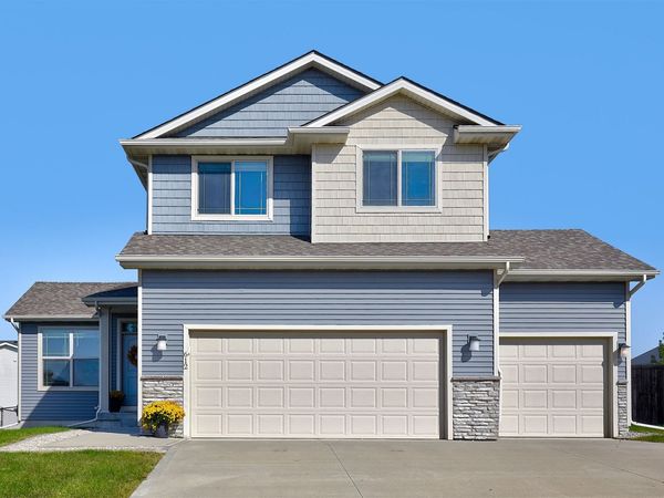 612 NE 56th Street, Ankeny, IA 50021