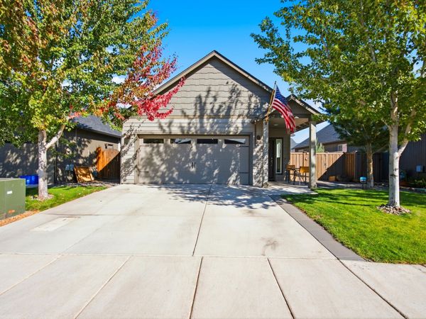 21124 Azalia Avenue, Bend, OR 97702