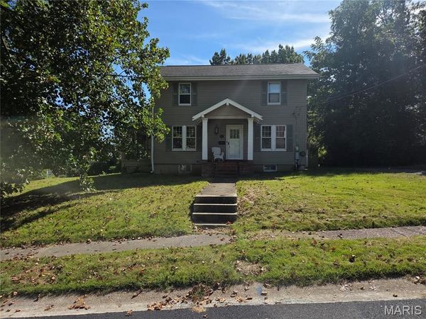 30 Royal Avenue , Ferguson, MO 63135